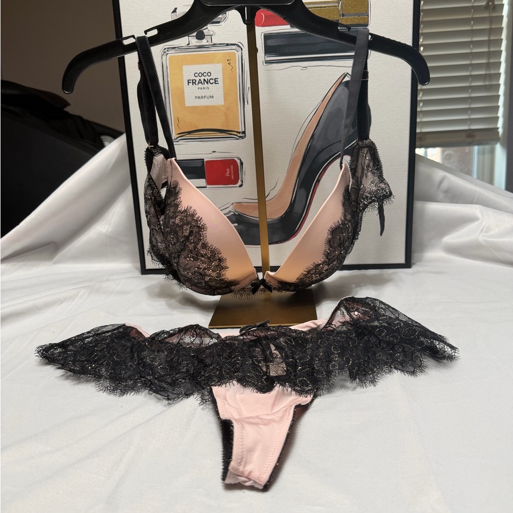 Victoria's Secret Black and Pink Lace Bra Set - Picture 3 of 12